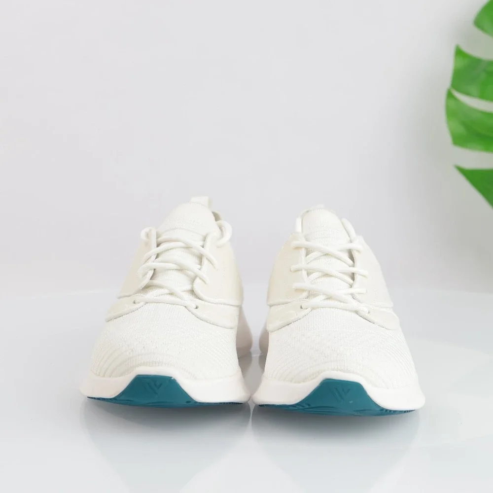 Vessi Womens Everyday 2.0 Move Sneaker Size 9 Waterproof White Knit Lace Up Shoe